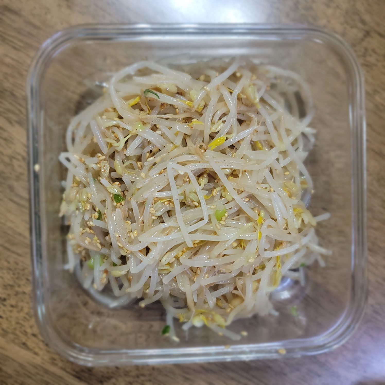 아삭하고 고소한 숙주나물 무침 레시피